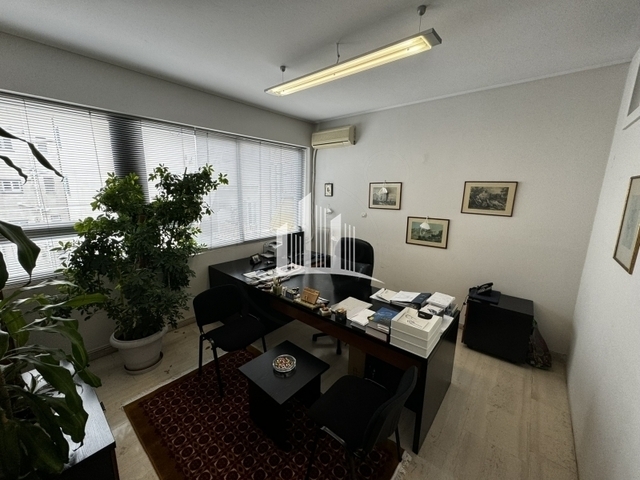 Commercial property for sale Athens (Kypseli) Office 160 sq.m. renovated