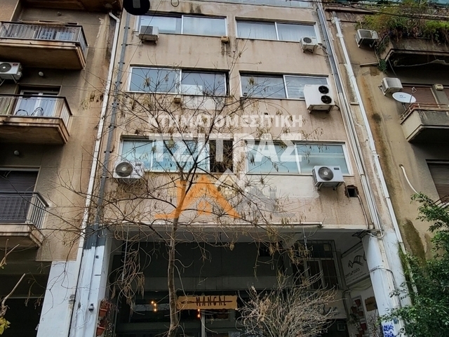 Πώληση επαγγελματικού χώρου Αθήνα (Εξάρχεια) Γραφείο 129 τ.μ.