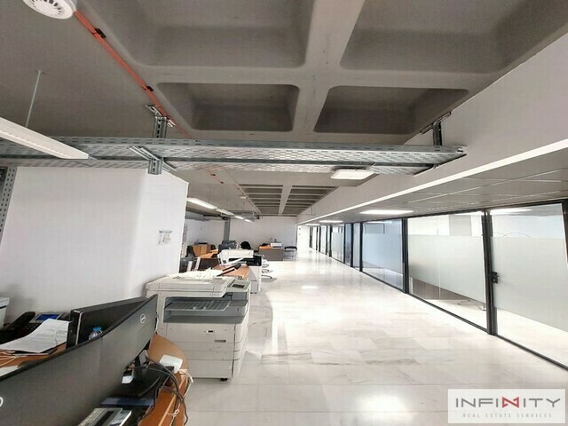 Commercial property for rent Kallithea (Chrysaki) Office 600 sq.m. renovated