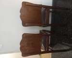 2 Καρέκλες - Πετράλωνα