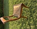 Καρέκλα 100 ετών - Γλυφάδα