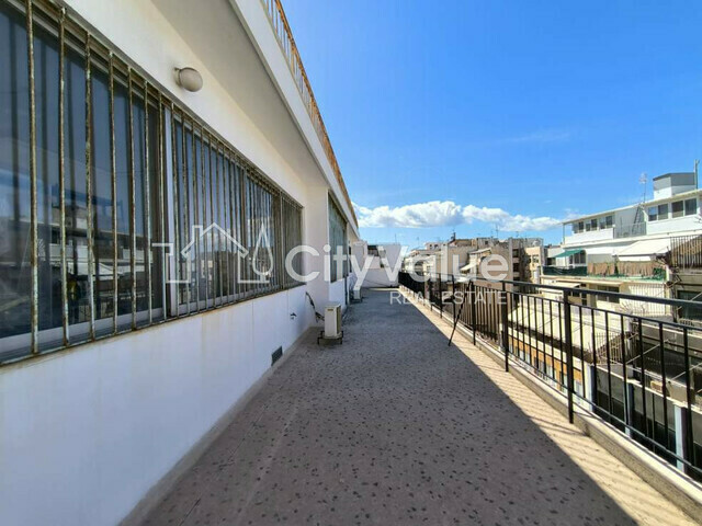 Commercial property for sale Pireas (Terpsithea) Building 1.000 sq.m.