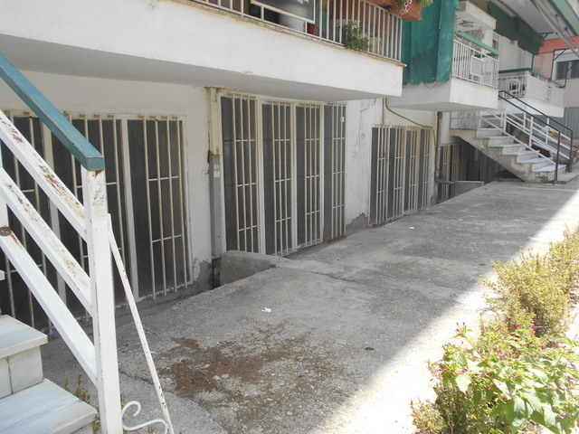 Commercial property for rent Thessaloniki (Pylaia) Storage Unit 175 sq.m.