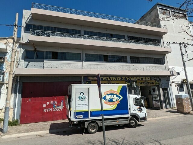 Commercial property for sale Pireas (Kaminia) Building 650 sq.m.