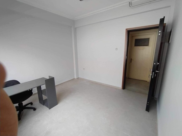 Commercial property for rent Athens (Omonia) Office 13 sq.m. renovated