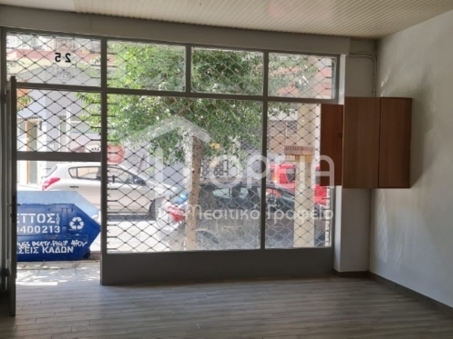 Commercial property for sale Pireas (Tampouria) Store 55 sq.m.