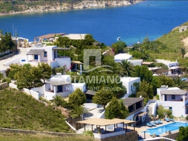 Commercial property for sale Patmos Building 450 sq.m.