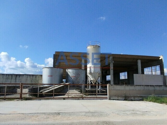 Commercial property for sale Olenia Industrial space 5.700 sq.m.