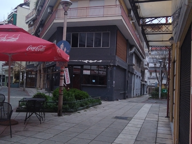 Commercial property for rent Thessaloniki (Faliro) Store 66 sq.m.