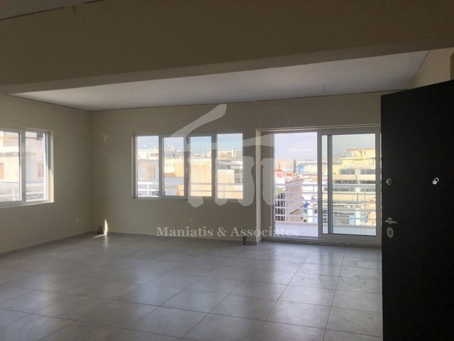 Commercial property for sale Pireas (Terpsithea) Office 85 sq.m. renovated