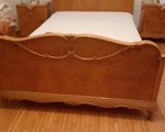 Διπλό Κρεβάτι με Κομοδίνα - Πλατεία Αττικής