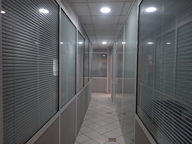 Commercial property for rent Athens (Ellinoroson) Office 181 sq.m. renovated