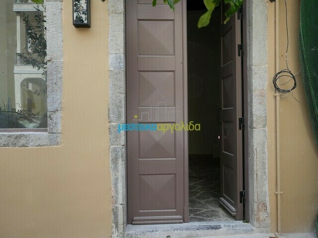 Commercial property for rent Nafplion Store 106 sq.m. renovated