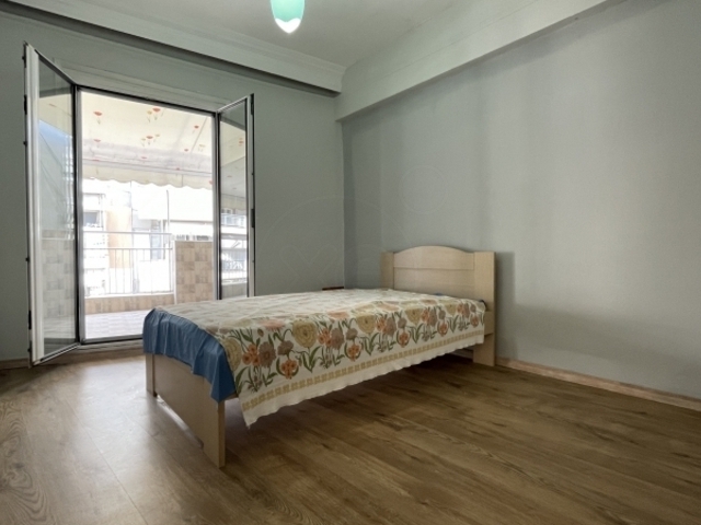 Home for sale Thessaloniki (Analipsi) Apartment 80 sq.m. renovated