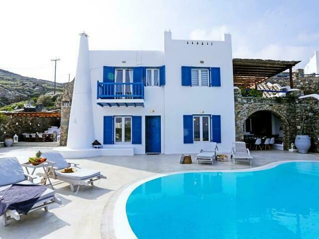 Home for rent Mikonos Detached House 230 sq.m. furnished renovated
