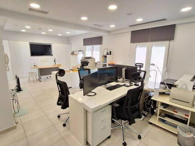 Commercial property for sale Heraklion Office 75 sq.m. renovated