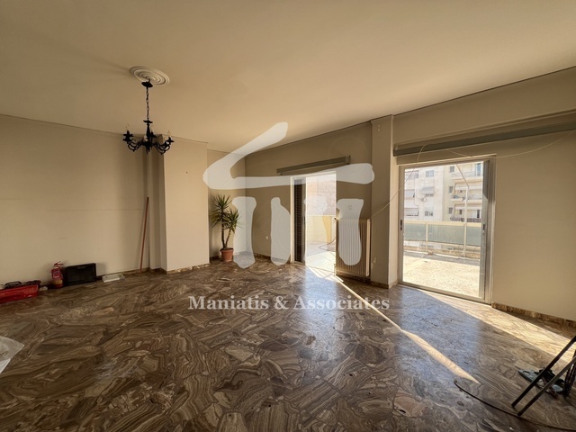 Home for sale Pireas (Kastella (Profitis Ilias)) Apartment 120 sq.m.