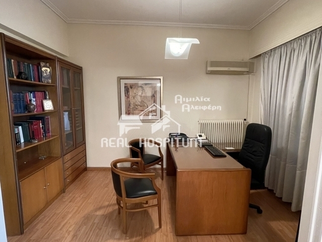 Commercial property for rent Petroupoli (Center) Office 113 sq.m.