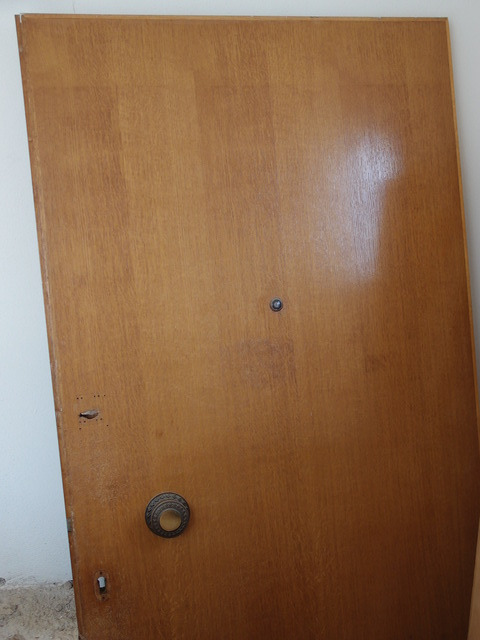 Εικόνα 1 από 1 - Πόρτα εξωτερική διαμερίσματος -  Βουλιαγμένη >  Καβούρι