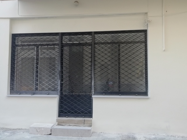 Propiedades comerciales en alquiler El Pireo (Kentrikos Limenas) Oficina 32 m² renovado