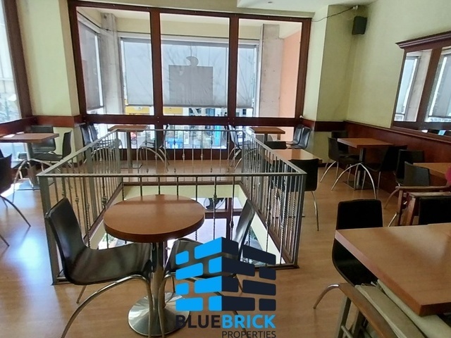 Commercial property for rent Athens (Kaniggos Square) Store 162 sq.m. renovated