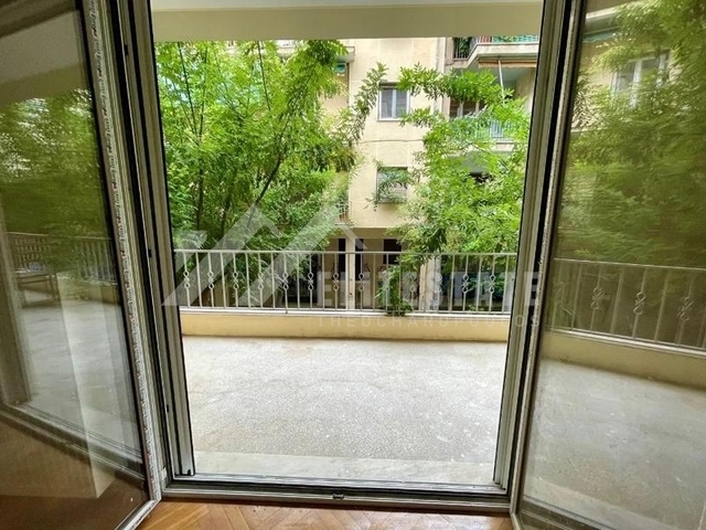 Home for rent Athens (Pedion tou Areos) Apartment 130 sq.m. renovated