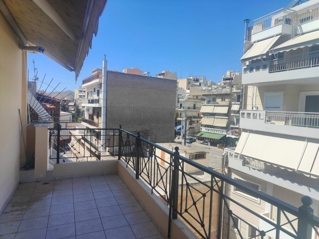 Home for sale Pireas (Tampouria) Apartment 87 sq.m.