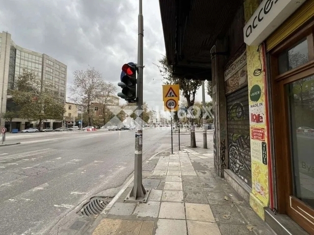 Commercial property for rent Thessaloniki (Center) Store 30 sq.m.