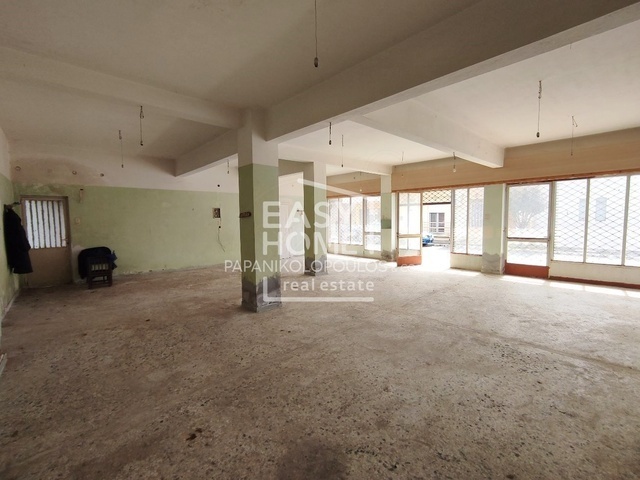 Commercial property for rent Kalamata Store 109 sq.m.