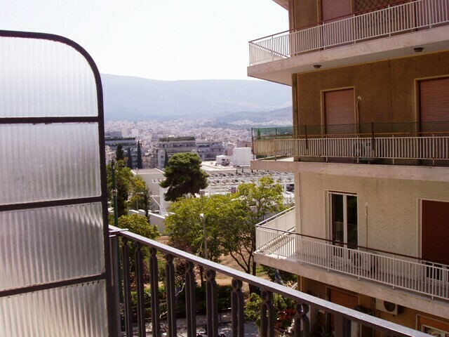 Πώληση κατοικίας Αθήνα (Πλατεία Μαβίλη) Διαμέρισμα 63 τ.μ.