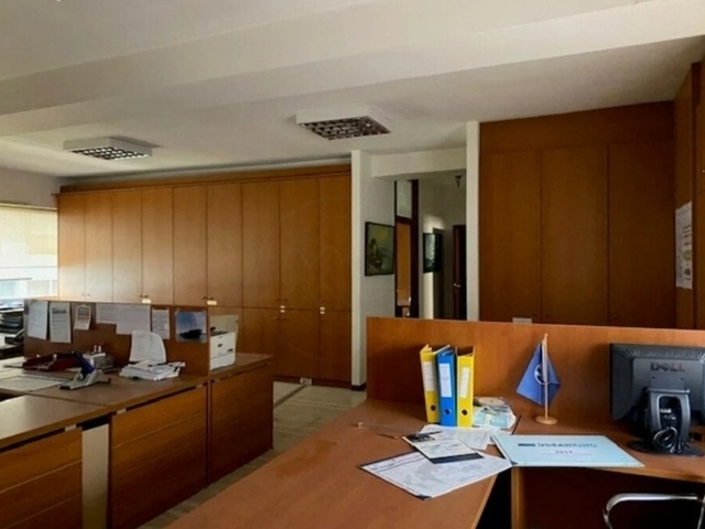 Commercial property for sale Pireas (Vrioni) Office 390 sq.m. furnished