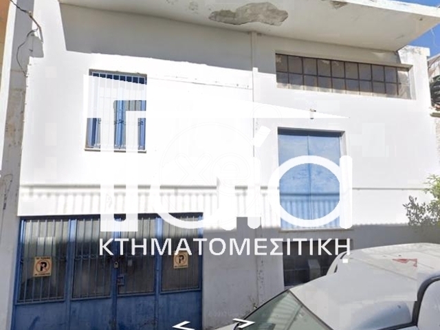 Commercial property for sale Pireas (Maniatika) Building 260 sq.m.