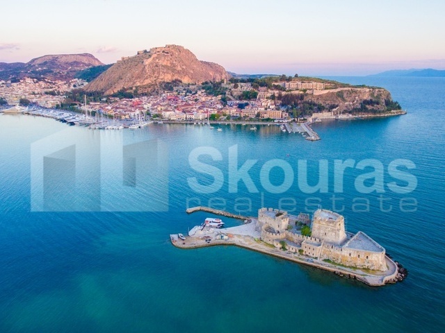 Commercial property for sale Nafplion Store 100 sq.m. renovated