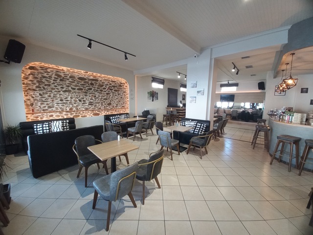 Εικόνα 1 από 3 - Καφέ Μπαρ Εστιατόριο - Θεσσαλία >  Ν. Λάρισας