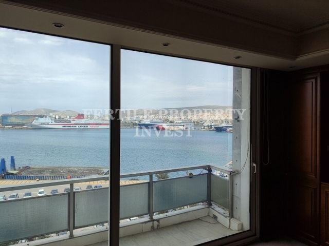 Commercial property for rent Pireas (Terpsithea) Office 280 sq.m.
