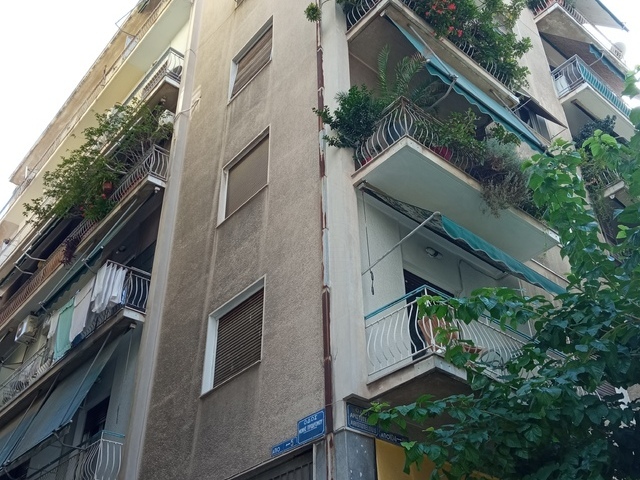 Home for sale Athens (Viktorias Square) Apartment 111 sq.m.