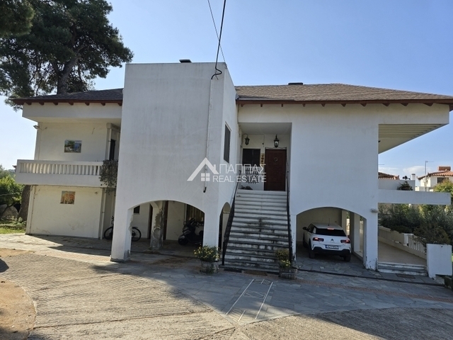 Home for sale Agios Stefanos Apartment 130 sq.m.