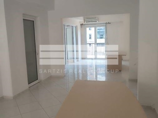 Commercial property for rent Athens (Polygono) Hall 110 sq.m.
