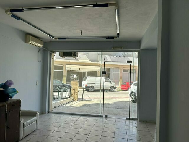 Commercial property for sale Acharnes (Charavgi) Store 210 sq.m.