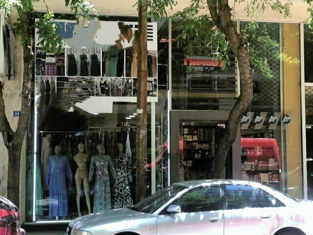 Commercial property for sale Athens (Ipirou) Store 32 sq.m.