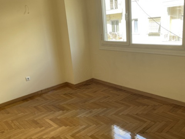 Commercial property for rent Athens (Pedion tou Areos) Office 140 sq.m.
