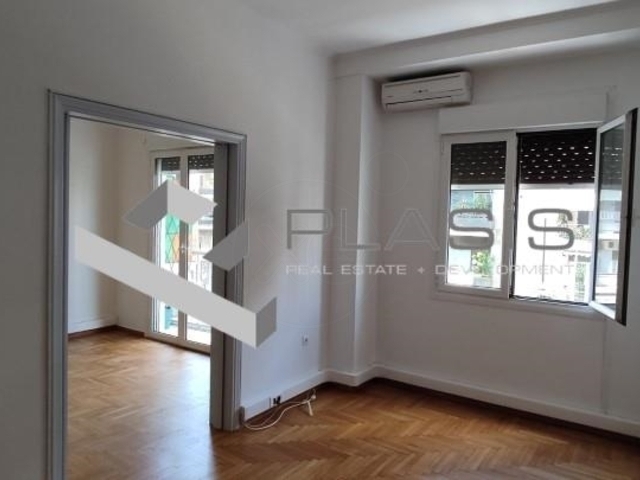 Commercial property for rent Menemeni (Ampelokipoi) Office 80 sq.m. renovated
