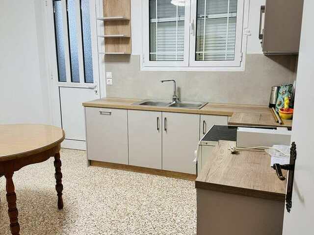 Home for rent Korydallos (Platia Eleftherias) Apartment 100 sq.m. furnished renovated