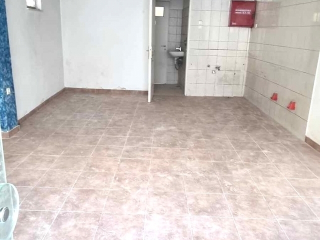 Commercial property for sale Dafni (Ymittos limits) Store 44 sq.m.