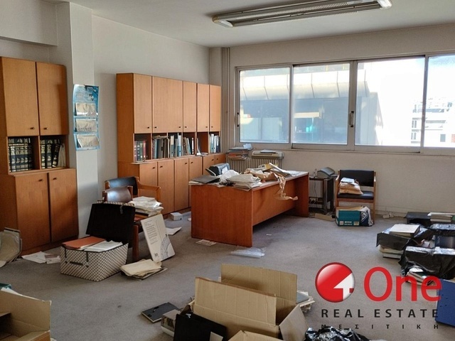 Commercial property for sale Pireas (Hippodamia Square) Office 160 sq.m. furnished renovated