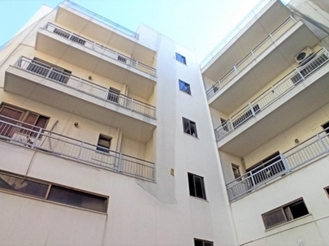 Commercial property for sale Keratsini (Agios Georgios) Building 650 sq.m.