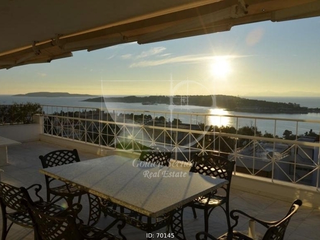 Home for rent Vouliagmeni (Center) Maisonette 300 sq.m. furnished renovated