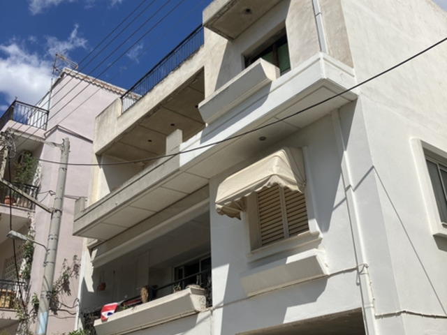 Home for sale Agios Dimitrios (Nekrotafio Kallitheas) Building 251 sq.m. furnished renovated