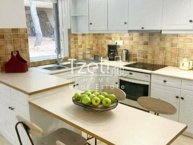 Home for rent Vouliagmeni (Sinikismos Emporiou) Detached House 60 sq.m. furnished renovated