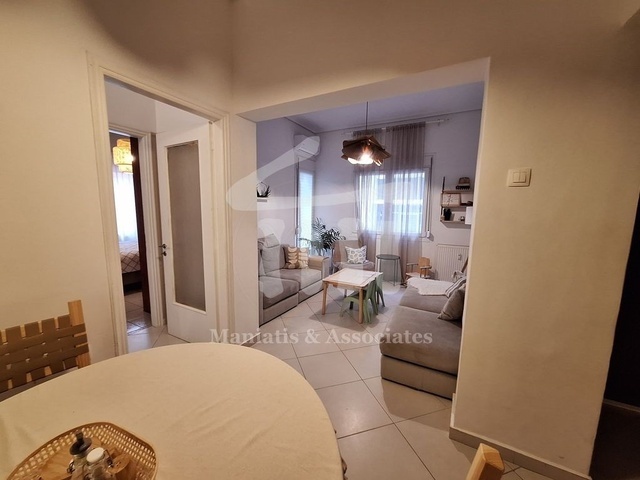 Home for sale Pireas (Pasalimani (Marina Zeas)) Apartment 86 sq.m. renovated